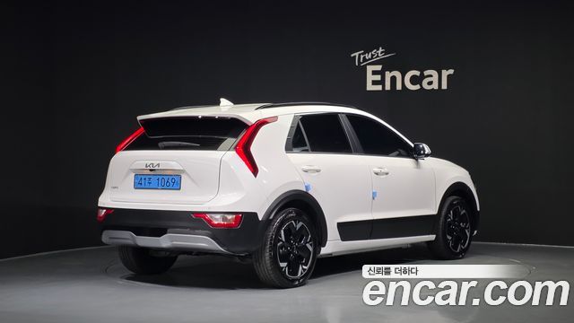 Kia Niro Air — пробег 24 850 км — фото 2 из 5