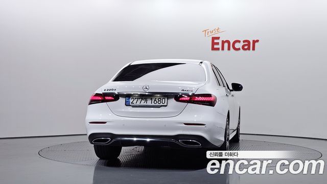Mercedes-Benz E-Class из Кореи Encar