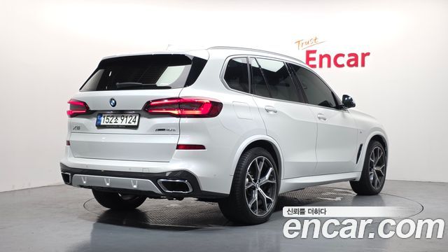 BMW X5 xDrive 45e M Sport — пробег 100 022 км — фото 2 из 5