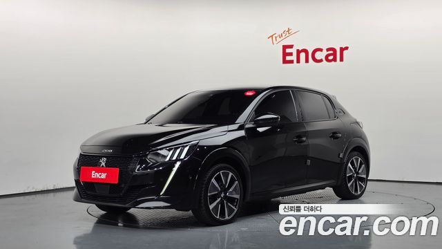 Peugeot 208 GT Line — пробег 90 175 км — фото 1 из 5