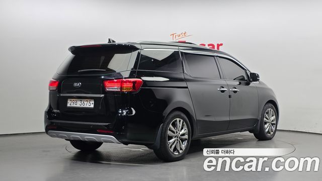 Kia Carnival из Кореи Encar