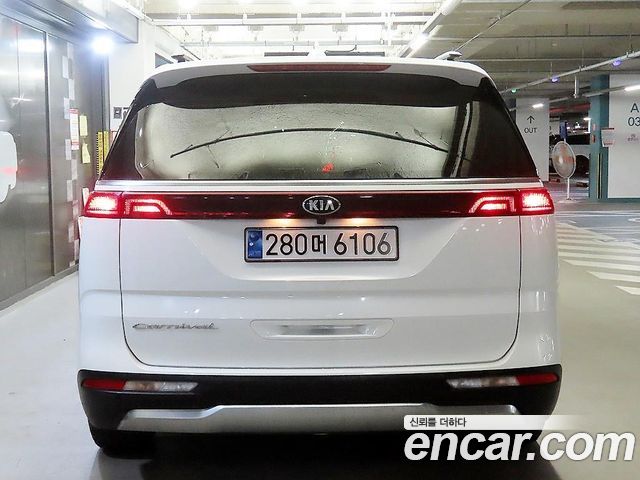 Kia Carnival из Кореи Encar