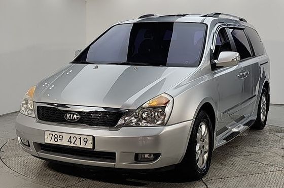 Kia Carnival Grand Carnival GLX Premium — пробег 186 856 км — фото 1 из 5