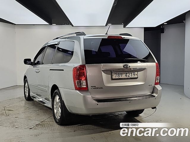 Kia Carnival Grand Carnival GLX Premium — пробег 186 856 км — фото 3 из 5
