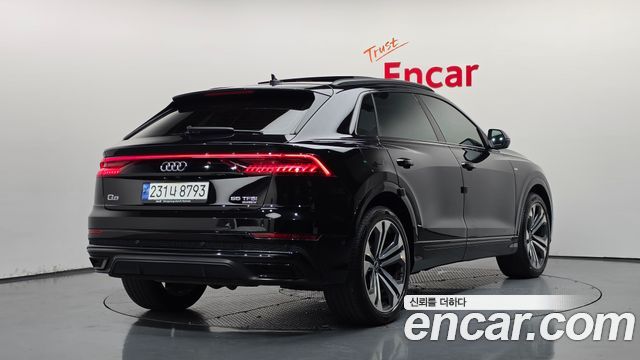 Audi Q8 55 TFSI Quattro Premium — пробег 270 898 км — фото 2 из 5