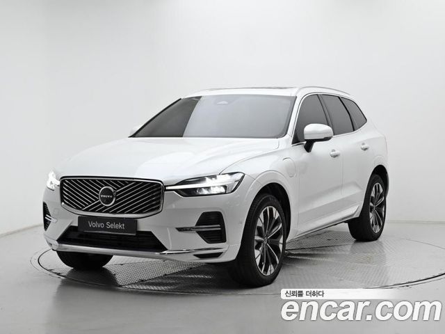 Volvo XC60 T8 Ultra Bright — пробег 3 981 км — фото 1 из 5