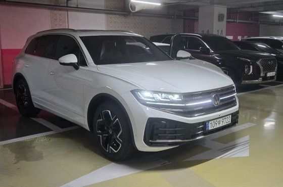 Volkswagen Touareg 3.0 TDI Prestige — пробег 48 км — фото 1 из 5