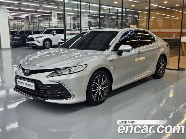 Toyota Camry 2.5 XLE Hybrid — пробег 38 706 км — фото 1 из 5