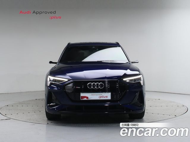 Audi e-tron 55 Quattro Sportback — пробег 31 100 км — фото 3 из 5