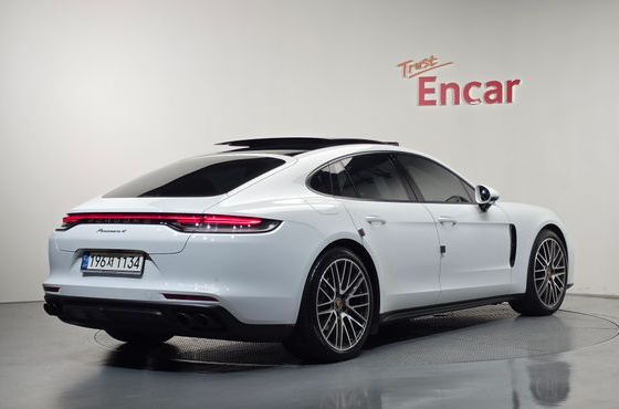 Porsche Panamera 2.9 AWD — пробег 44 232 км — фото 2 из 5
