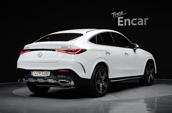 Mercedes-Benz GLC-Class GLC300 4MATIC Coupe — пробег 35 610 км — фото 2 из 5