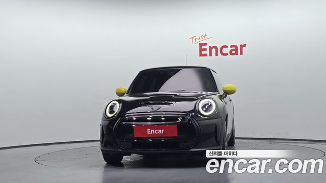 Mini Cooper SE Electric 3rd — пробег 57 169 км — фото 3 из 5