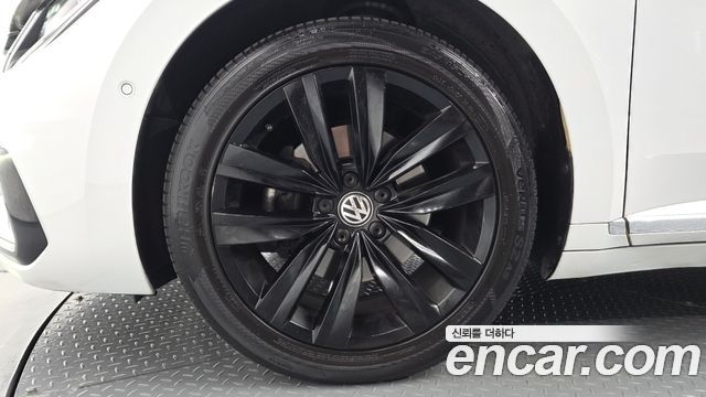 Volkswagen Arteon из Кореи Encar