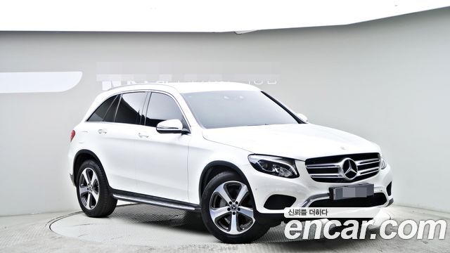 Mercedes-Benz GLC-Class GLC300 4MATIC — пробег 28 748 км — фото 3 из 5