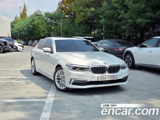 BMW 5-Series 520d Luxury Special Edition — пробег 155 260 км — фото 1 из 5