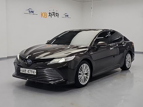 Toyota Camry 2.5 XLE Hybrid — пробег 142 689 км — фото 1 из 5
