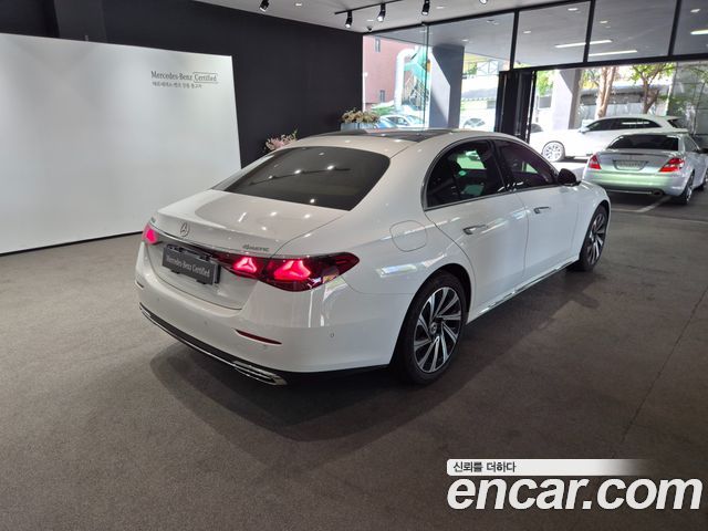 Mercedes-Benz E-Class из Кореи Encar