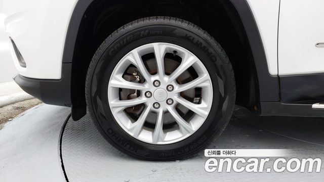 Jeep Cherokee 2.4 Longitude AWD — пробег 81 123 км — фото 5 из 5