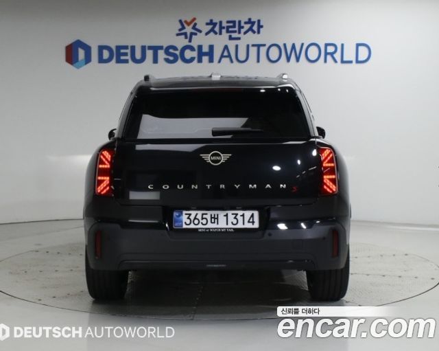 Mini Countryman ALL4 Classic — пробег 62 км — фото 4 из 5
