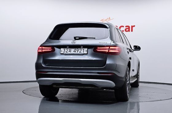 Mercedes-Benz GLC-Class GLC350e 4MATIC — пробег 141 848 км — фото 4 из 5