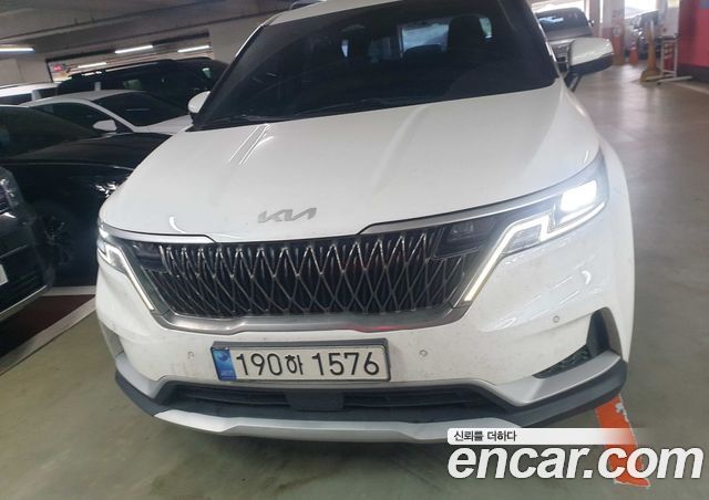 Kia Carnival Diesel 9-Seater Prestige — пробег 81 633 км — фото 1 из 5