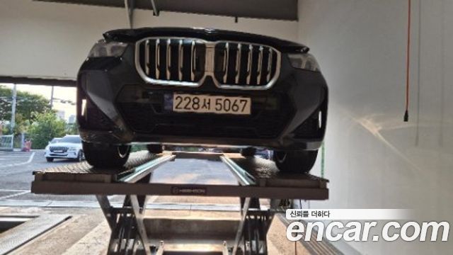 BMW X1 sDrive 20i M Sport — пробег 80 318 км — фото 1 из 3