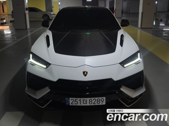 Lamborghini Urus 4.0 V8 Performante — пробег 8 100 км — фото 3 из 5