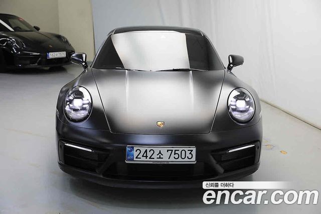 Porsche 911 Carrera GTS — пробег 5 141 км — фото 3 из 5