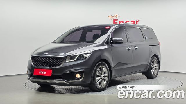 Kia Carnival 7-seater Limousine Magic Space — пробег 137 859 км — фото 1 из 5