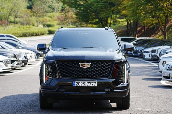 Cadillac Escalade 6.2 ESV ESV Sports Platinum — пробег 38 500 км — фото 2 из 5
