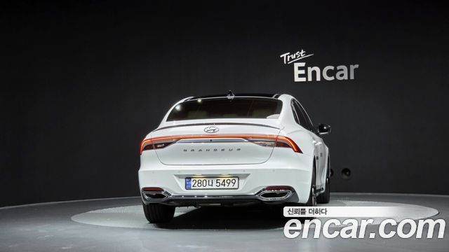 Hyundai Grandeur из Кореи Encar