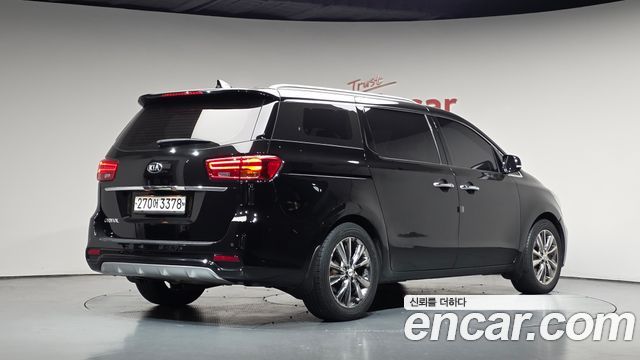 Kia Carnival из Кореи Encar