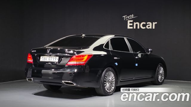 Hyundai Equus из Кореи Encar