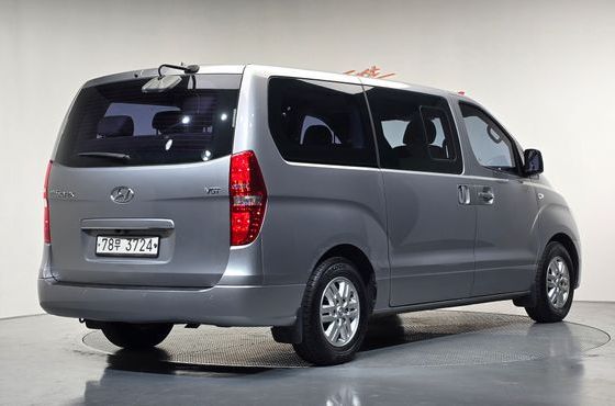 Hyundai Starex 12-Seater Wagon Smart — пробег 83 136 км — фото 2 из 5
