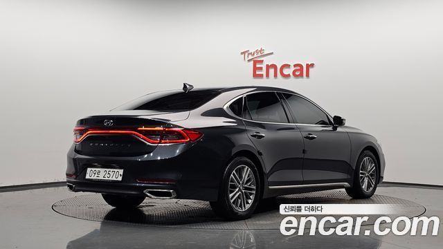Hyundai Grandeur из Кореи Encar