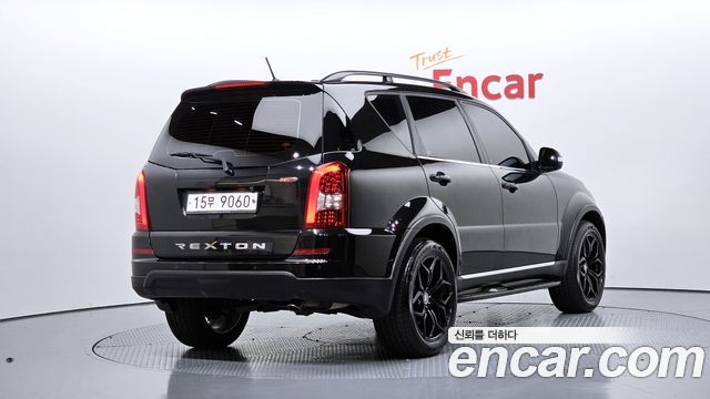 Ssangyong Rexton 2.2 4WD RX7 Luxury — пробег 108 583 км — фото 2 из 5