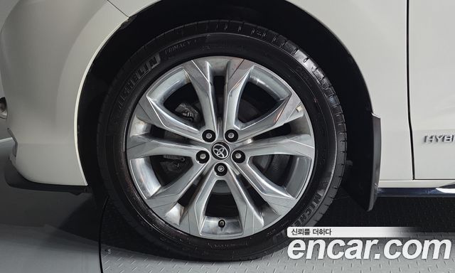 Toyota Sienna 2.5 Hybrid 2WD — пробег 37 474 км — фото 5 из 5