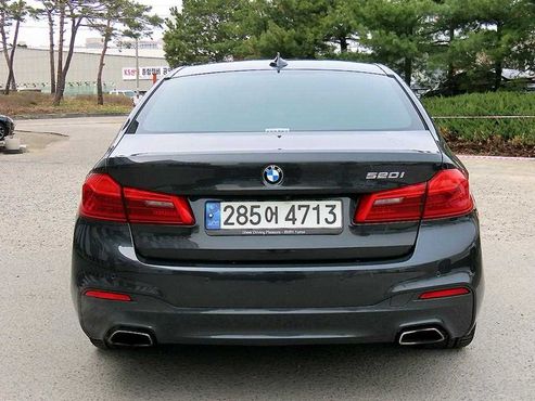 BMW 5-Series 520i M Sport — пробег 93 845 км — фото 4 из 5