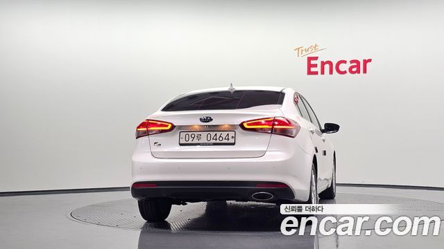 Kia K3 из Кореи Encar