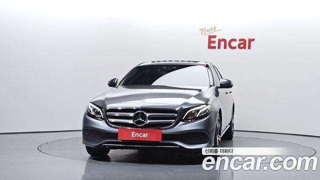 Mercedes-Benz E-Class E300 4MATIC Avnatgarde — пробег 80 438 км — фото 3 из 5