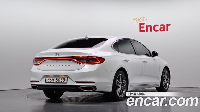 Hyundai Grandeur из Кореи Encar