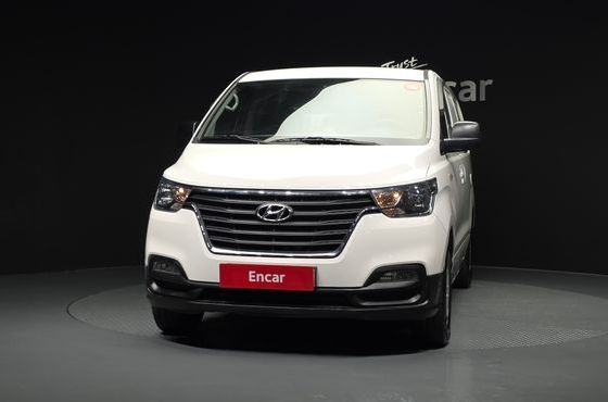 Hyundai Starex Van 3-Seater Style — пробег 111 869 км — фото 3 из 5