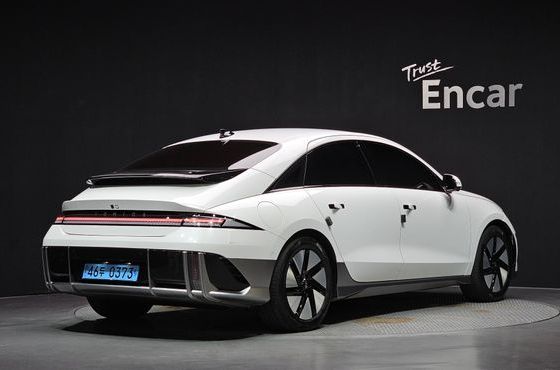 Hyundai Ioniq6 Long Range Exclusive + — пробег 5 098 км — фото 2 из 5