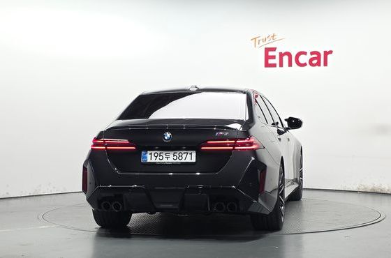 BMW M5 M5 Sedan — пробег 5 656 км — фото 4 из 5