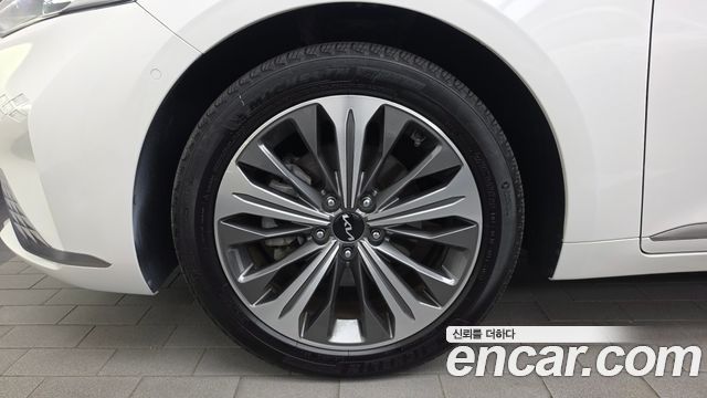 Kia K8 из Кореи Encar