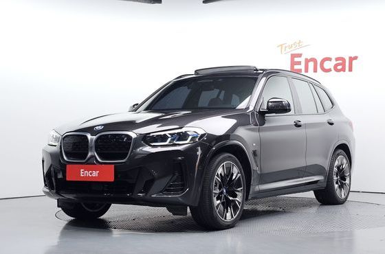 BMW iX3 M Sports — пробег 64 086 км — фото 1 из 5