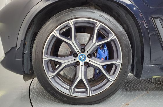 BMW X5 xDrive 45e M Sport — пробег 88 866 км — фото 5 из 5