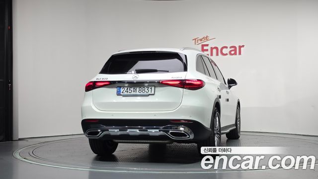 Mercedes-Benz GLC-Class GLC 300 4MATIC Avantgarde — пробег 9 741 км — фото 4 из 5