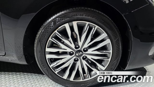 Kia K7 из Кореи Encar