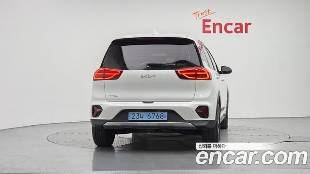 Kia Niro Earth — пробег 124 130 км — фото 4 из 5